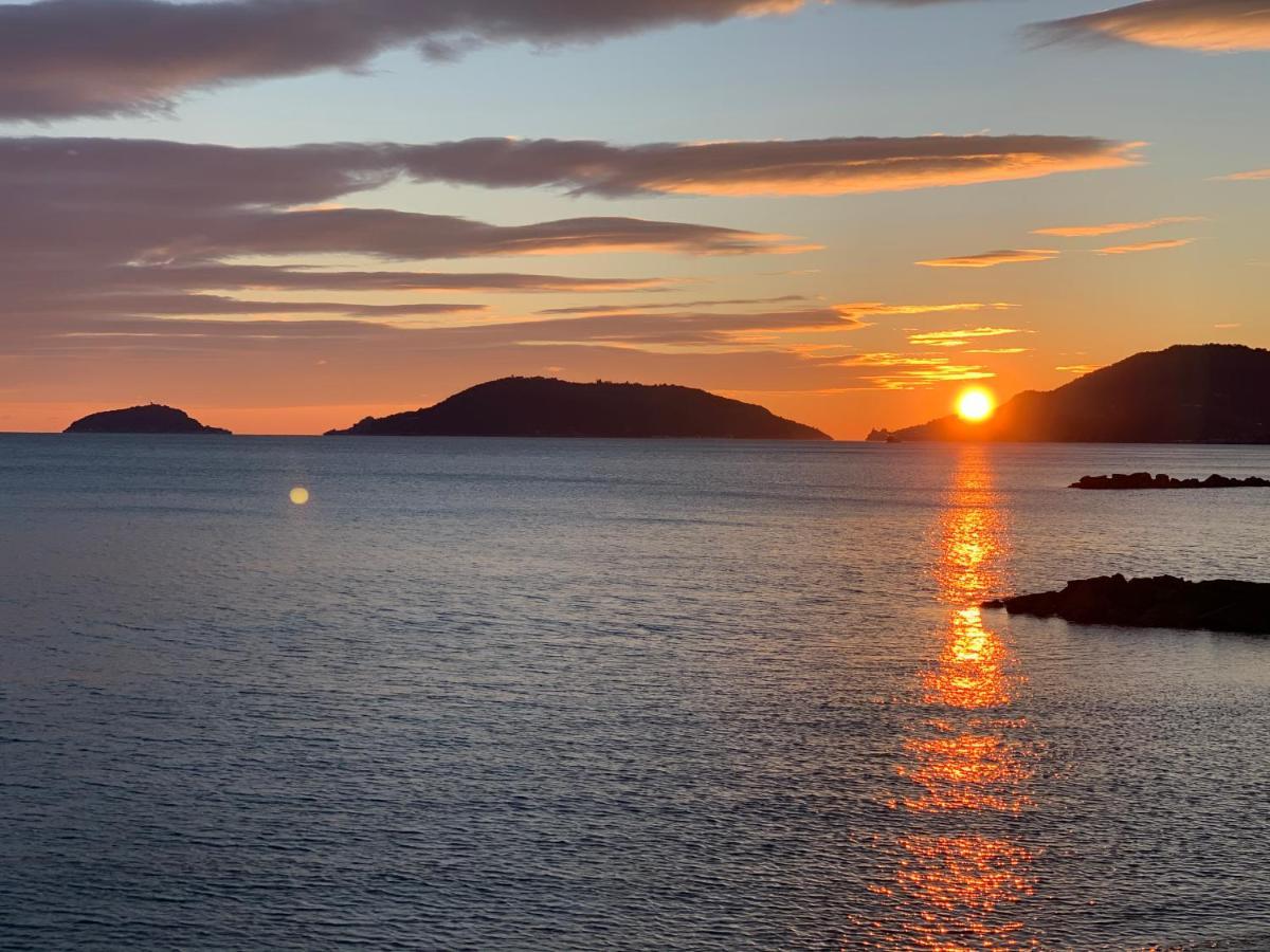 Minisuite Lerici Εξωτερικό φωτογραφία
